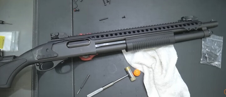 12 Gauge Tactical Shotgun