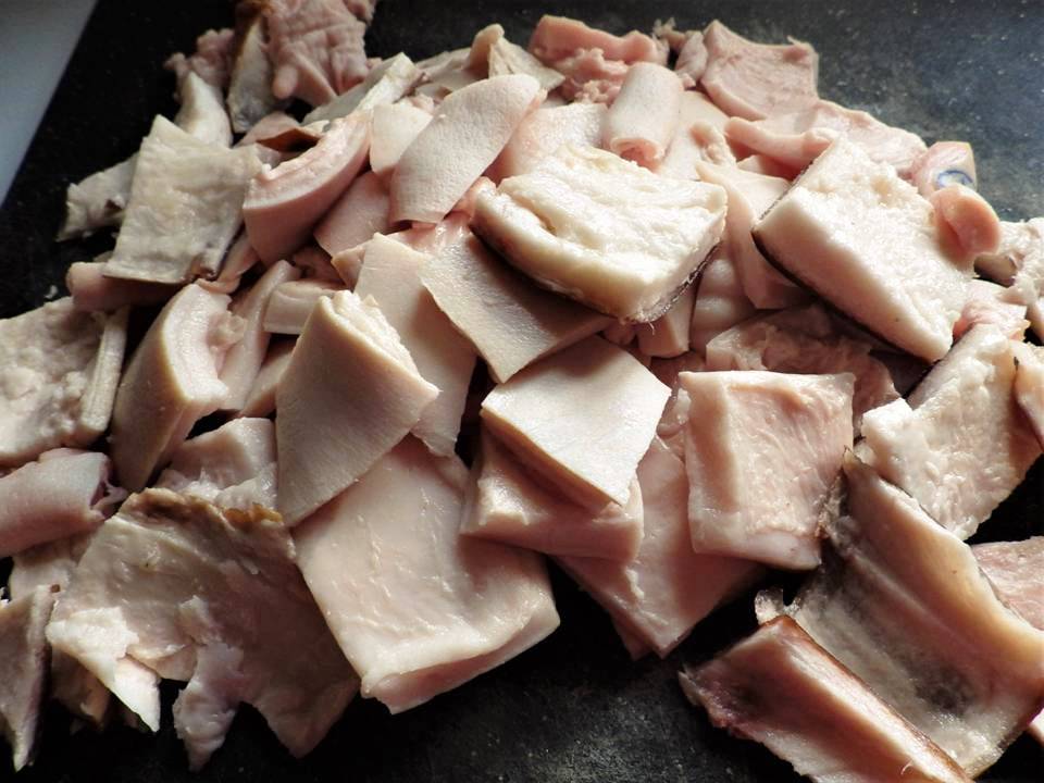 CUT UP PORK BELLY