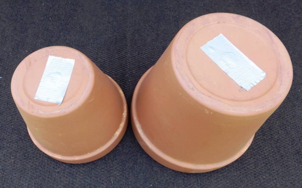 DUCT TAPE ON FLOWER POTS