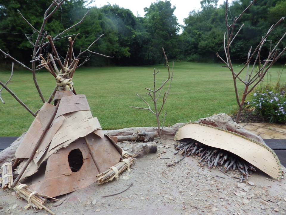 MINIATURE TEEPEE AND CANOE