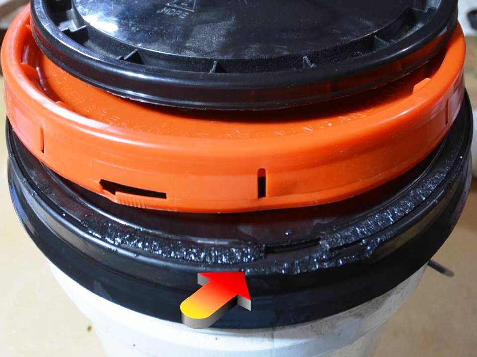 PLASTIC BUCKET LID