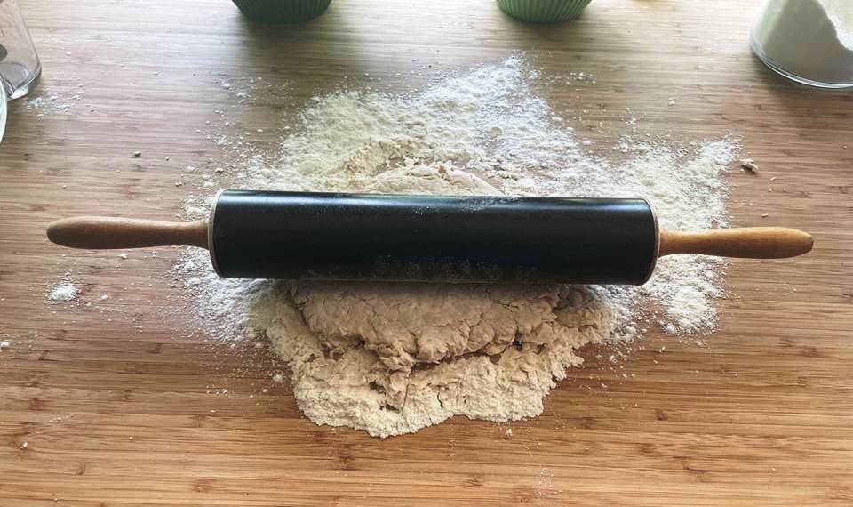 ROLLING PIN ON DOUGH