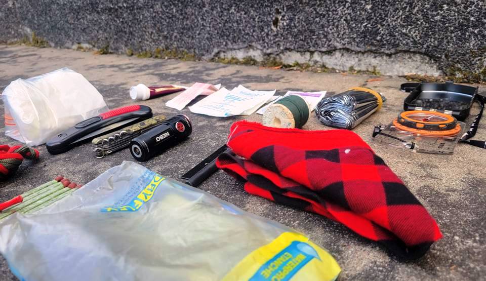 SURVIVAL KIT CONTENTS