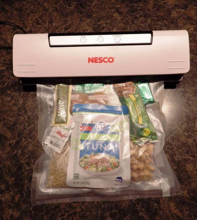 VACUUM SEALING DINNER MRE