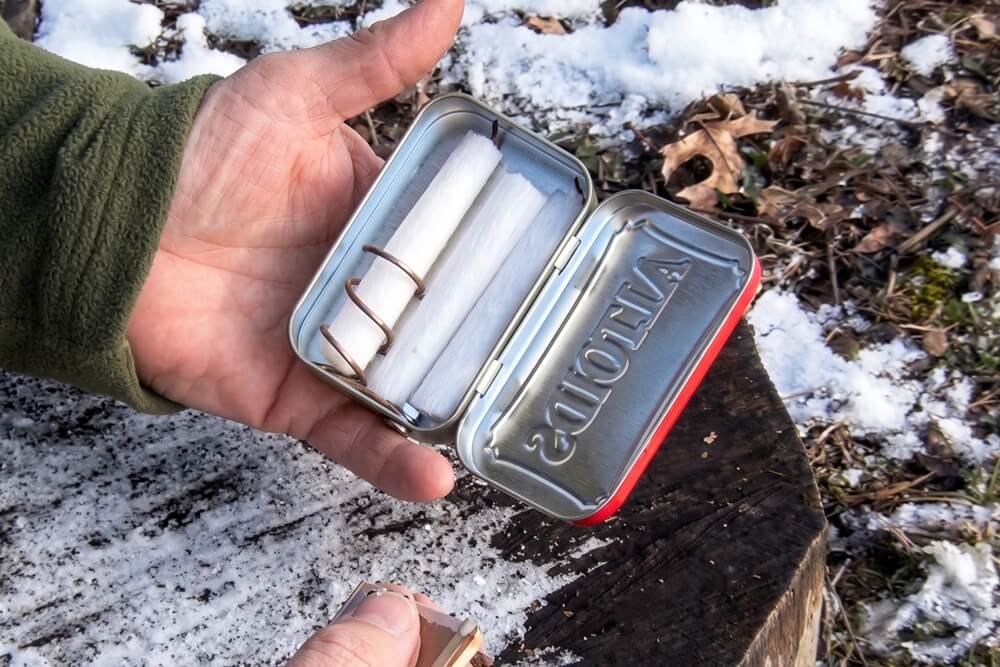 Candle in Tin