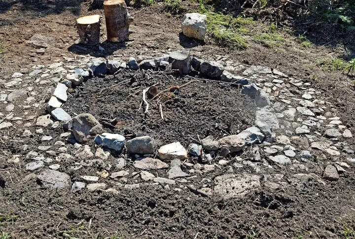 DIY Backyard Fire Pit