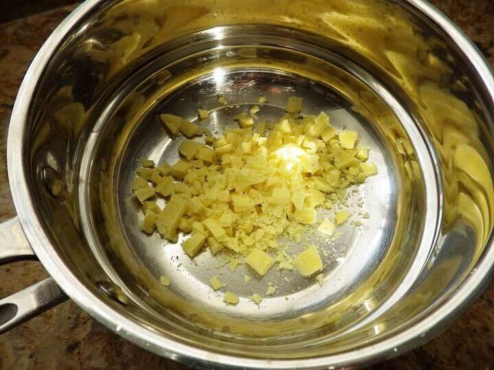 Melting Beeswax and Oil