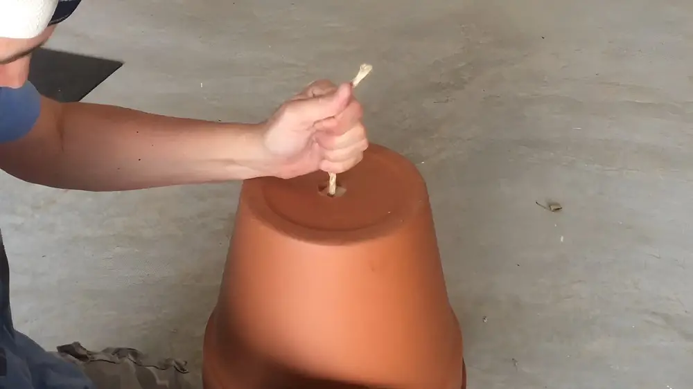 Rope Through Pot